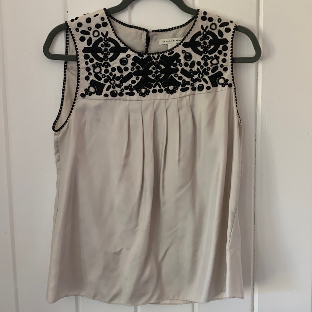 Banana Republic Petite 100% Silk Embroidery Top